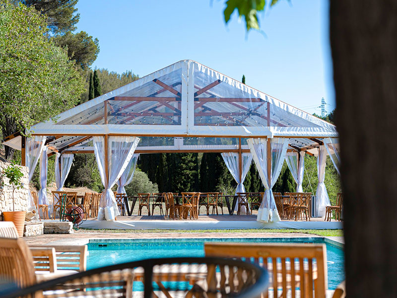 tente de réception professionnelle, chapiteau professionnel, tente nomade, structure éphémère, barnum restaurant