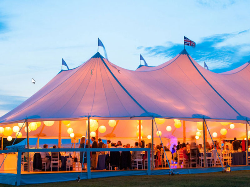 tente de réception professionnelle, chapiteau professionnel, tente nomade, structure éphémère, barnum restaurant