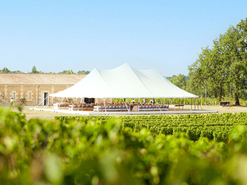 tente de réception professionnelle, chapiteau professionnel, tente nomade, structure éphémère, barnum restaurant