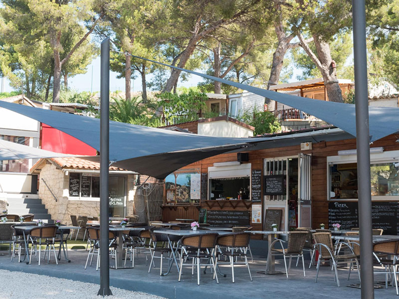 voile d'ombrage professionnel, voile d'ombrage restaurant, voile d'ombrage, toile d'ombrage, bache ombrage, vélum