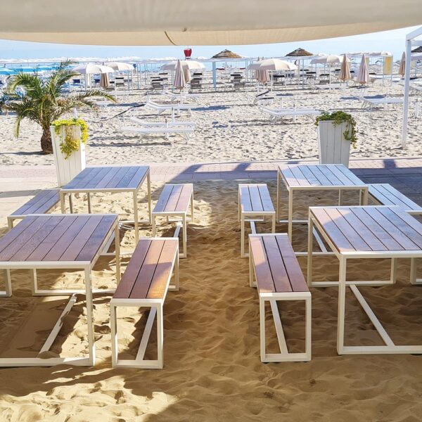 Table professionnelle Libeccio Ramberti by extérieur confort