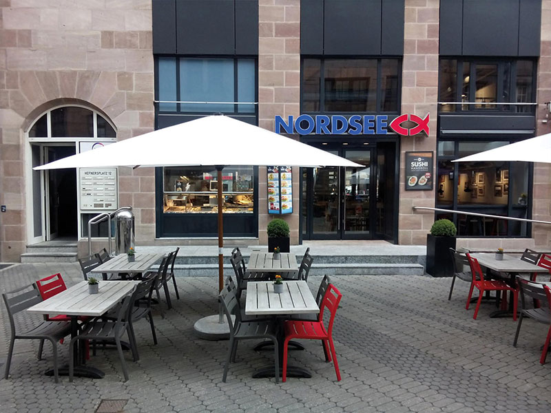 parasol snack, parasol bar, petit parasol terrasse, parasol léger, parasol professionnel blanc